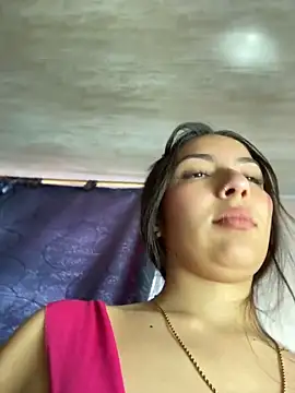 Snapshot of Julieth_ec chatting on 05-19-26, 12:34 Julieth ec online show from 05-19-26, 12:34