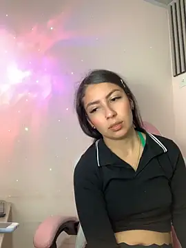 Snapshot of Julieth_ec chatting on 06-02-26, 12:16 Julieth ec online show from 06-02-26, 12:16