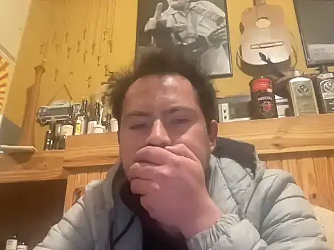 Snapshot of alecsgzz chatting on 05-23-26, 06:56 alecsgzz online show from 05-23-26, 06:56