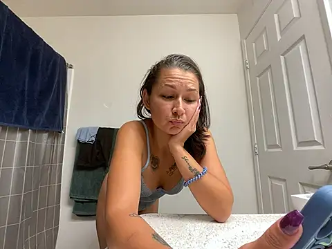 Baybeecakes online show from 07-22-26, 05:09