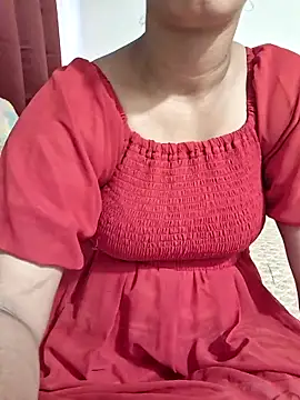 Snapshot of Shaloni_Patil chatting on 05-05-26, 10:18 Shaloni Patil online show from 05-05-26, 10:18