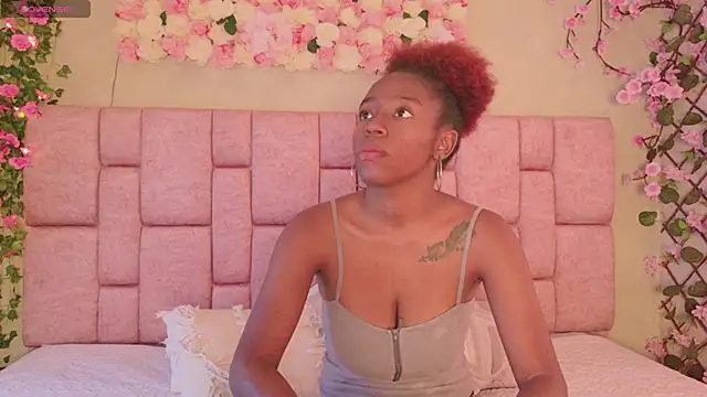 Snapshot of TiffanyEbony_ chatting on 05-11-26, 02:29 TiffanyEbony online show from 05-11-26, 02:29