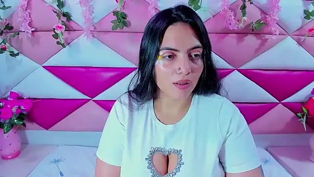 Snapshot of Isabella_Mora_ chatting on 05-16-26, 03:05 Isabella Mora online show from 05-16-26, 03:05
