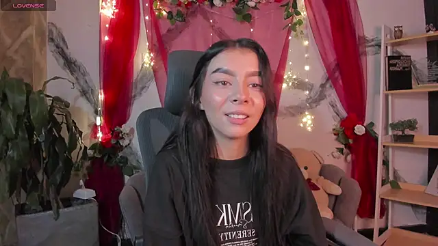 MelCherry online show from 05-19-26, 12:04