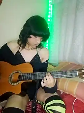 Snapshot of Liil_bunny chatting on 06-20-26, 05:12 Liil bunny online show from 06-20-26, 05:12