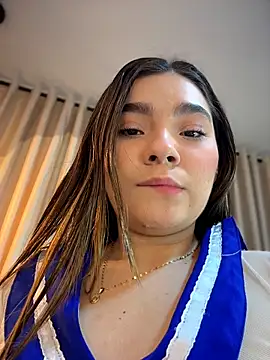 Snapshot of Mia_Rodriguezz_ chatting on 06-11-26, 03:58 Mia Rodriguezz online show from 06-11-26, 03:58