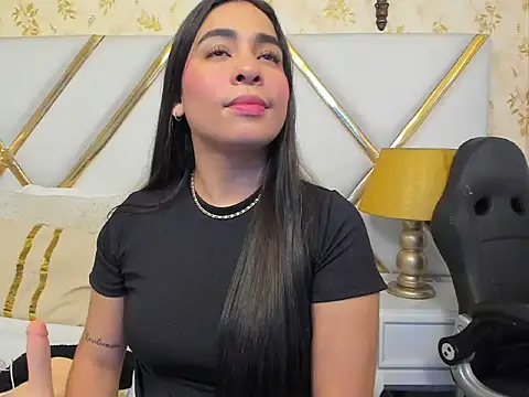 Snapshot of SussyFoxxx chatting on 06-10-26, 07:48 SussyFoxxx online show from 06-10-26, 07:48