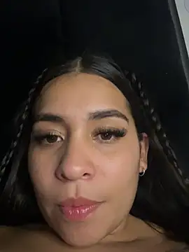 Snapshot of SussyFoxxx chatting on 05-13-26, 04:52 SussyFoxxx online show from 05-13-26, 04:52