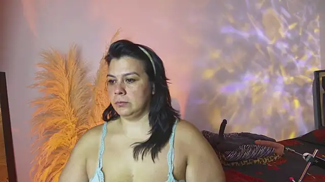 Martina Foxy01 online show from 07-12-26, 11:11