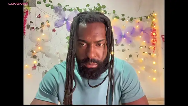 GuapoLivee online show from 05-02-26, 01:11