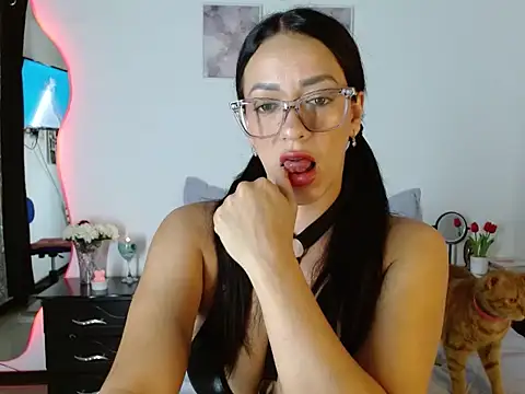 Obsidianlove1 online show from 05-26-26, 12:31