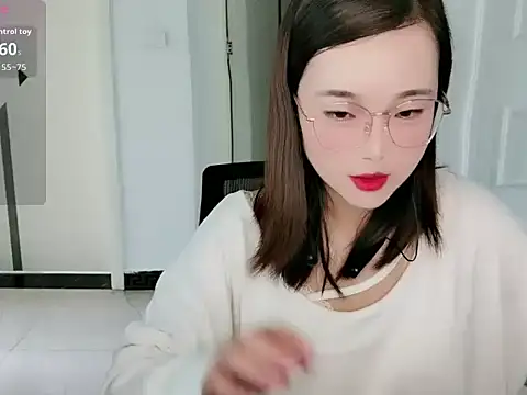 Zouzou-66 online show from 05-06-26, 07:45