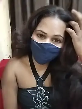 Snapshot of Roji_bha chatting on 06-17-26, 04:23 Roji bha online show from 06-17-26, 04:23