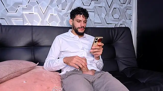Big cock 21s online show from 05-03-26, 01:11