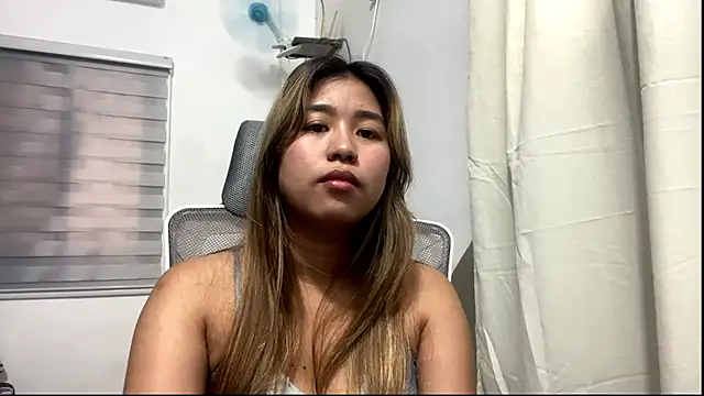 Snapshot of SammyFaragoza chatting on 05-10-26, 02:15 SammyFaragoza online show from 05-10-26, 02:15