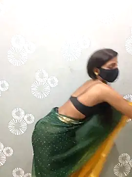 Snapshot of Hot_Candy77 chatting on 05-19-26, 01:56 Hot Candy77 online show from 05-19-26, 01:56