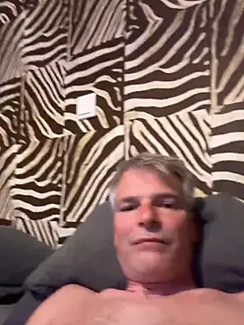 Snapshot of Thor-82 chatting on 05-04-26, 08:11 Thor-82 online show from 05-04-26, 08:11