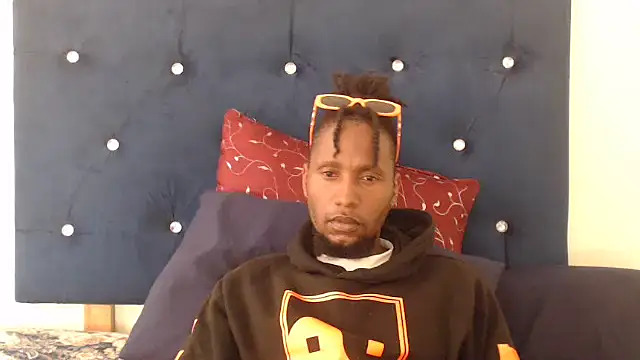 Snapshot of LabetoXXX chatting on 06-11-26, 01:08 LabetoXXX online show from 06-11-26, 01:08