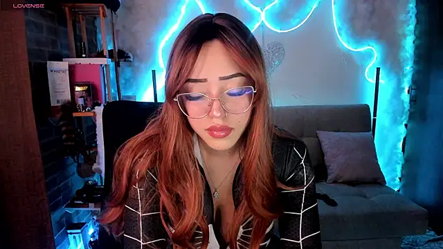Snapshot of liz_martins1 chatting on 05-14-26, 02:08 liz martins1 online show from 05-14-26, 02:08
