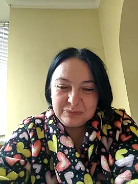 Snapshot of EmmaEmmy40 chatting on 06-14-26, 03:57 EmmaEmmy40 online show from 06-14-26, 03:57