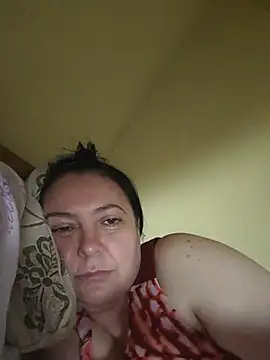 Snapshot of EmmaEmmy40 chatting on 06-07-26, 05:18 EmmaEmmy40 online show from 06-07-26, 05:18