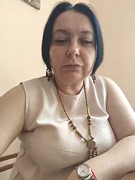 Snapshot of EmmaEmmy40 chatting on 06-09-26, 12:17 EmmaEmmy40 online show from 06-09-26, 12:17