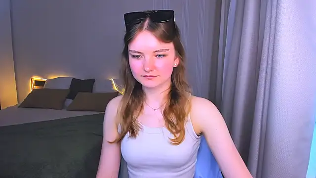 Snapshot of LookEva chatting on 06-08-26, 11:11 LookEva online show from 06-08-26, 11:11