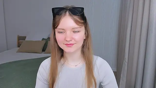 Snapshot of LookEva chatting on 05-12-26, 04:53 LookEva online show from 05-12-26, 04:53