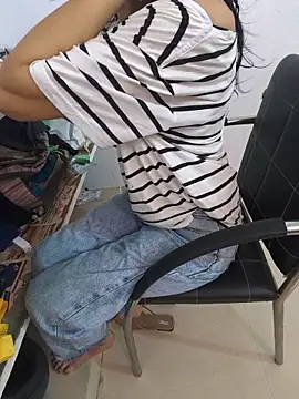 zoya baby  online show from 06-18-26, 04:22
