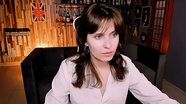 Snapshot of LolaDominara chatting on 06-11-26, 07:27 LolaDominara online show from 06-11-26, 07:27