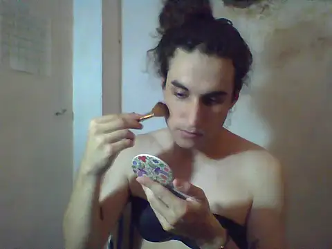 Snapshot of LaCuerva chatting on 05-13-26, 08:05 LaCuerva online show from 05-13-26, 08:05