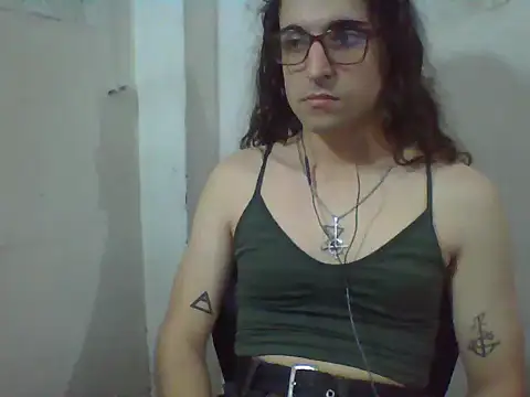 Snapshot of LaCuerva chatting on 05-30-26, 05:07 LaCuerva online show from 05-30-26, 05:07