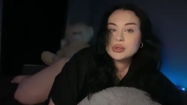 Snapshot of Sofi__Si chatting on 06-14-26, 07:15 Sofi Si online show from 06-14-26, 07:15