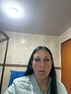 Snapshot of Cloe-Fire chatting on 05-12-26, 11:16 Cloe-Fire online show from 05-12-26, 11:16
