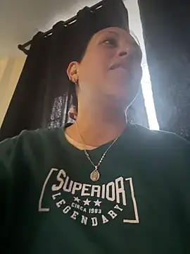 Snapshot of Cloe-Fire chatting on 05-18-26, 11:04 Cloe-Fire online show from 05-18-26, 11:04