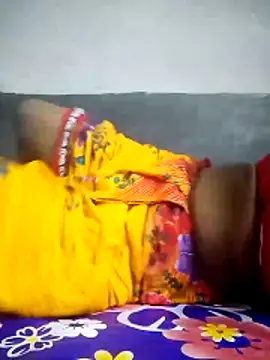 Snapshot of indian-couple9 chatting on 06-11-26, 05:21 indian-couple9 online show from 06-11-26, 05:21