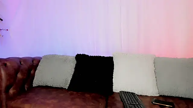 Snapshot of Eclipse_TeenBoy66 chatting on 06-21-26, 03:45 Eclipse TeenBoy66 online show from 06-21-26, 03:45
