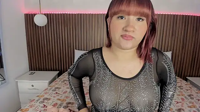 Snapshot of Dafne_Evaans chatting on 05-14-26, 11:51 Dafne Evaans online show from 05-14-26, 11:51