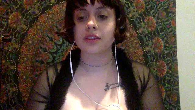 moniqueisalovergirl online show from 05-05-26, 12:02