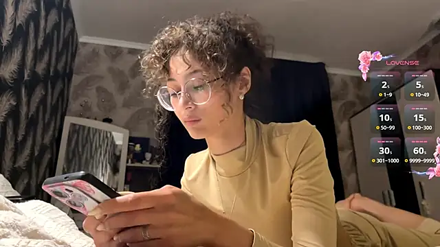 CurlyWinx online show from 05-31-26, 06:09