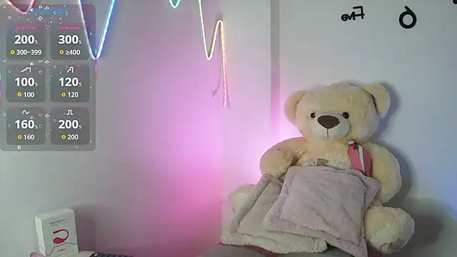 Sara Blum online show from 05-26-26, 09:02