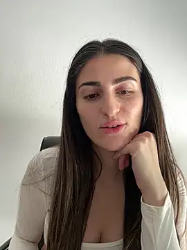Snapshot of OliviaBaby- chatting on 05-09-26, 10:51 OliviaBaby- online show from 05-09-26, 10:51
