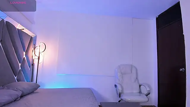 AmaraLewis online show from 07-01-26, 01:00