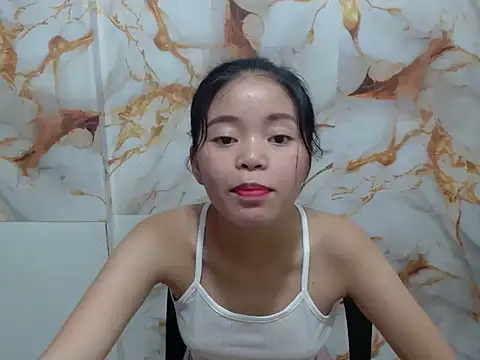 Snapshot of Sweet_Sarah69 chatting on 05-29-26, 02:01 Sweet Sarah69 online show from 05-29-26, 02:01