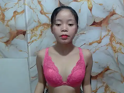 Snapshot of Sweet_Sarah69 chatting on 06-17-26, 08:47 Sweet Sarah69 online show from 06-17-26, 08:47