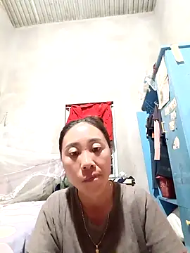Snapshot of Jinli_01 chatting on 05-07-26, 01:14 Jinli 01 online show from 05-07-26, 01:14