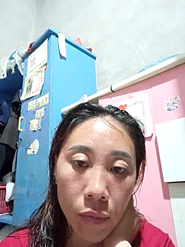 Snapshot of Jinli_01 chatting on 05-14-26, 01:19 Jinli 01 online show from 05-14-26, 01:19