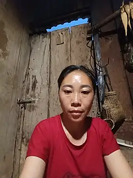 Snapshot of Jinli_01 chatting on 06-16-26, 10:10 Jinli 01 online show from 06-16-26, 10:10