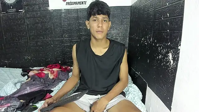 Snapshot of santos_dx chatting on 05-18-26, 04:29 santos dx online show from 05-18-26, 04:29