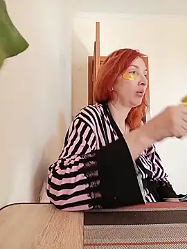 Snapshot of Bel_Nell chatting on 05-16-26, 05:17 Bel Nell online show from 05-16-26, 05:17